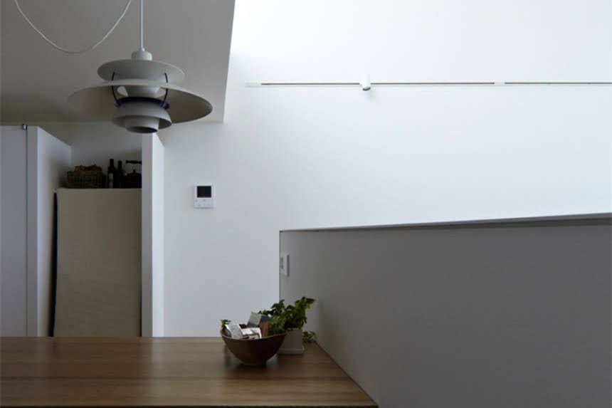 图片 90㎡小户型客厅墙面设计全攻略：小丽家如何用一面墙扩容15㎡？附避坑指南与材料清单1.jpg