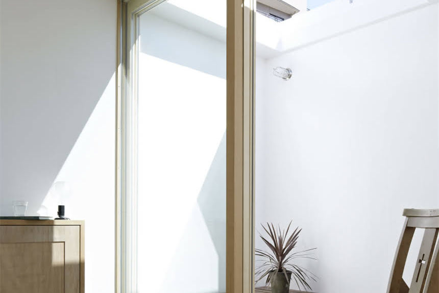 图片 个人店面装修全攻略：低成本高回报的5大设计要点与避坑指南（附预算表）.jpg