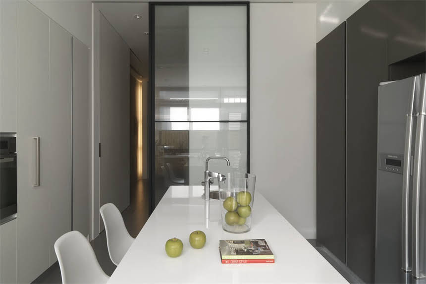 图片 办公家具批发市场怎么选？5大避坑指南+10家优质供应商推荐1.jpg