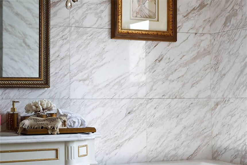 图片 卫生间门正对入户门如何化解？5大风水禁忌与装修方案全1.jpg