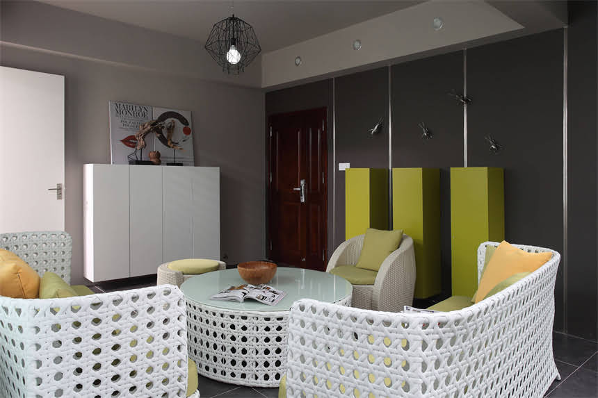 图片 宜宾专业店面装修公司_设计+施工+预算控制全包服务2.jpg