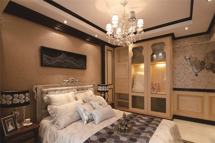 图片 客厅装修新趋势：多功能空间设计+全屋智能系统整合方案1.jpg