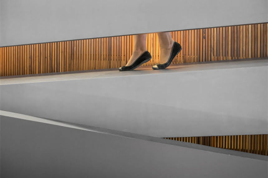 图片 洁具卫浴店面装修设计要点：商业空间布局、灯光与色彩搭配全攻略2.jpg