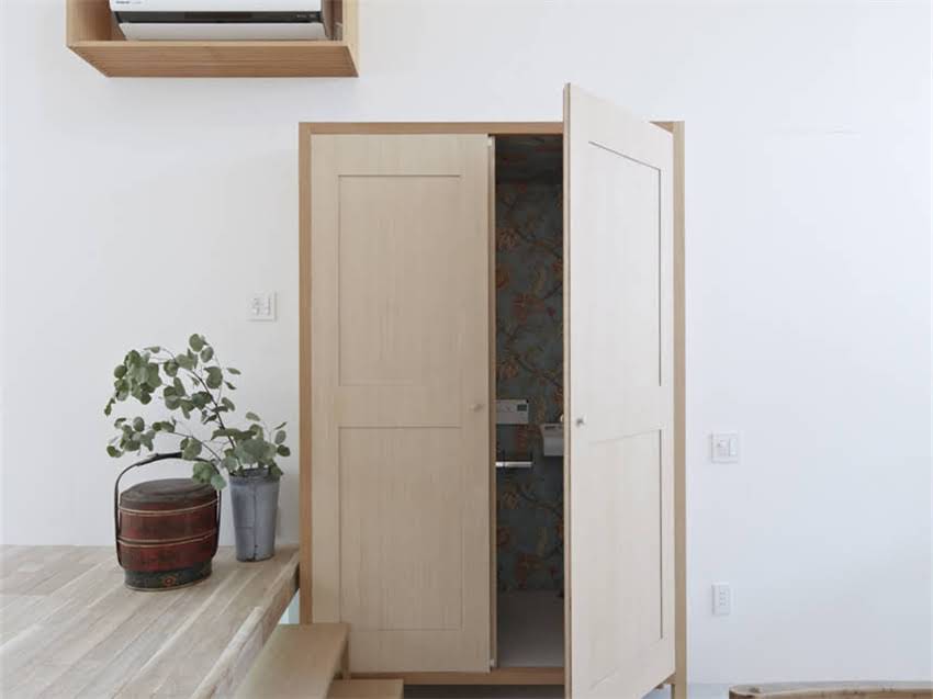 图片 红色实木装修全攻略：客厅卧室餐厅设计要点与避坑指南（附案例）.jpg