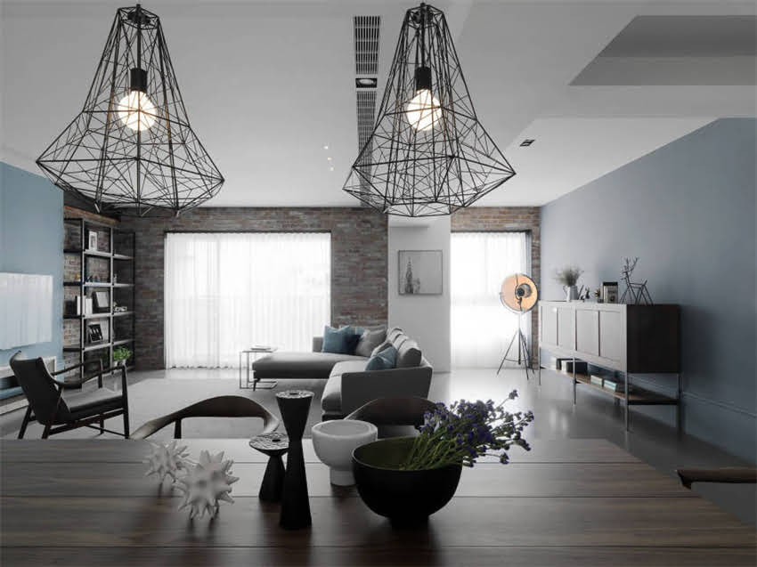 图片 装修必备！木门选购全攻略：6大热门种类+价格区间+避坑指南.jpg